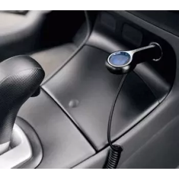 Motorola P513 microUSB Autoladegerät Schwarz Auto