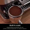 Espressomaschine Ninja ES701EU – halbautomatischer Kaffee/Espresso, integrierte Mühle, 2 l Wassertank, 1650 W, 25 Mahlgradeinstellungen, Milchbehälter, 14-bar-Pumpe