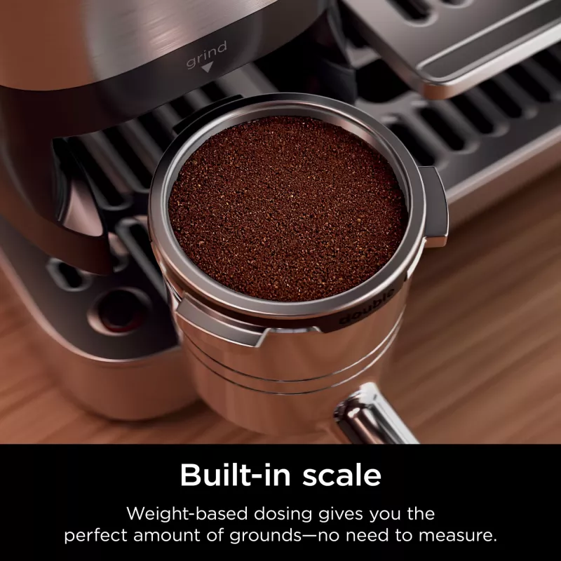 Espressomaschine Ninja ES701EU – halbautomatischer Kaffee/Espresso, integrierte Mühle, 2 l Wassertank, 1650 W, 25 Mahlgradeinstellungen, Milchbehälter, 14-bar-Pumpe