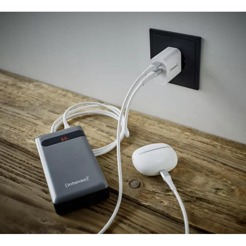 Indoor-Ladegerät Intenso POWER ADAPTER USB-A/USB-C/7803012 Schnellladen 20V