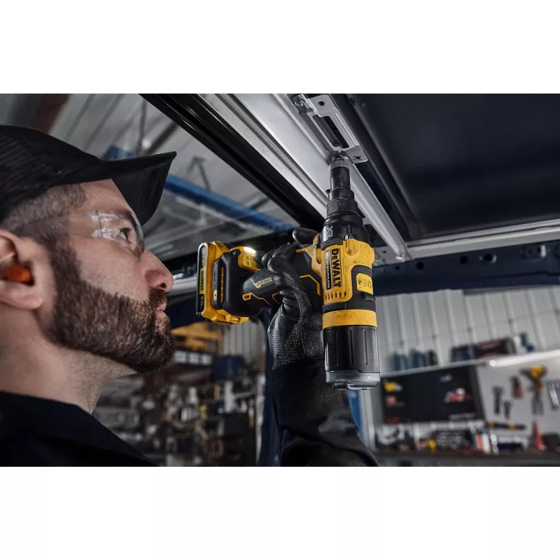 DeWALT DCF403NT-XJ Power-Nietzange Schwarz, Gelb 2,4, 3,2, 4, 4,8 mm 10000 kN