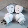 Reiseadapter AP-04 SAVIO