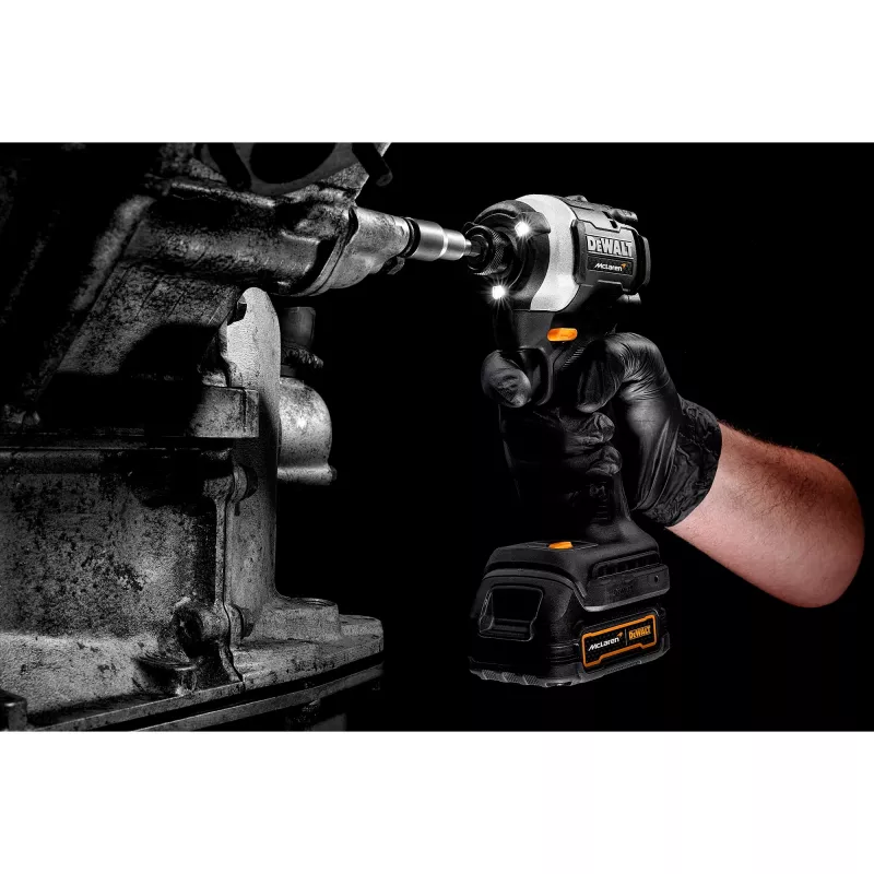 Akku-Schlagschrauber DCF85ME2GT, 18 Volt, 1/4 inch, im McLaren-Design Grau/Schwarz, 2x POWERSTACK Li-Ion-Akku 1,7 Ah, im T STAK Koffer