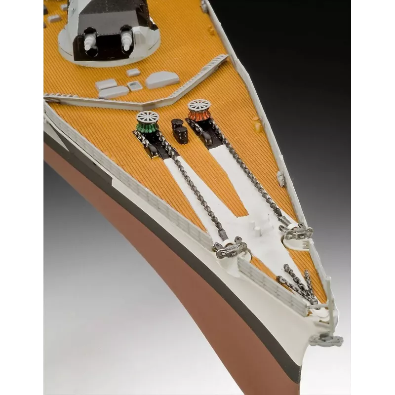 Plastikmodellschiff REVELL Tirpitz Maßstab 1:350