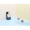 Handyhülle man and wood für iPhone 12 Pro Max — blaue Blume auf Schwarz