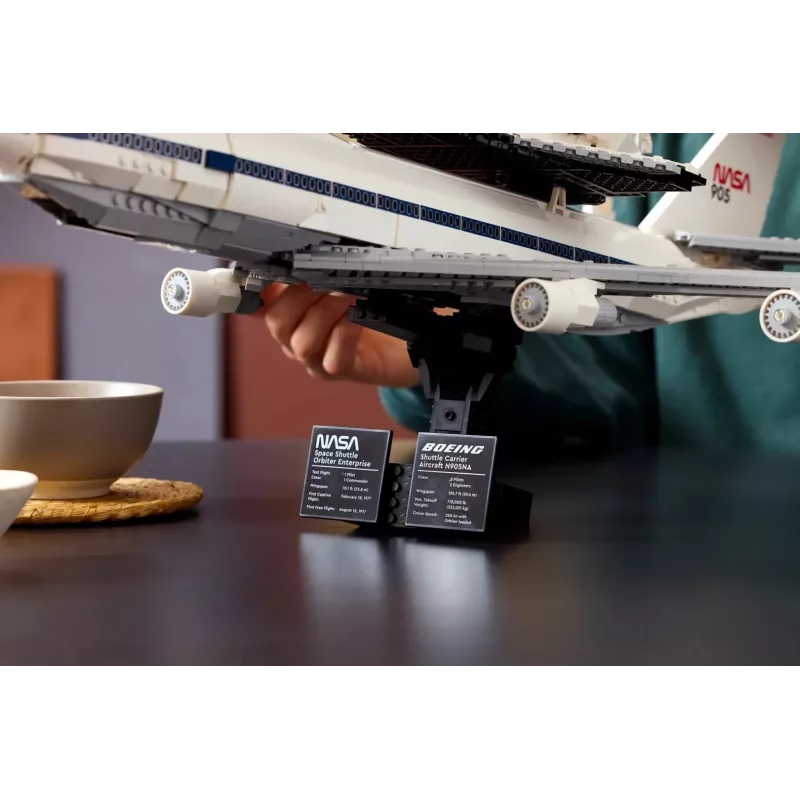 LEGO Icons Shuttle Aircraft 10360 Bauset – 2417 Teile, 270 × 535 × 630 mm Ausstellungsmodell