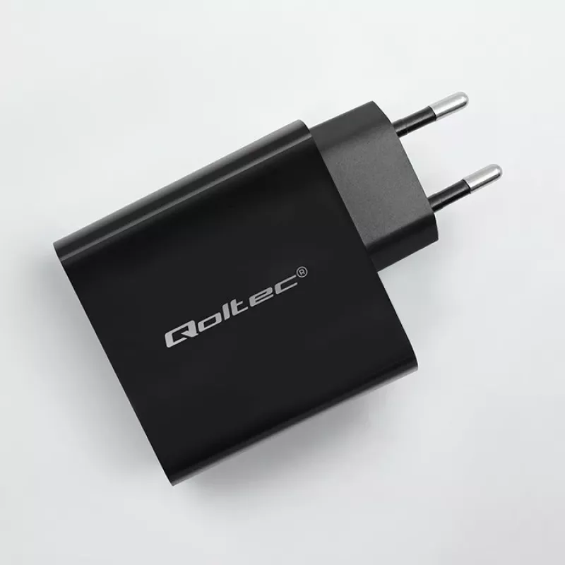 Qoltec 52381 Super Quick PD-Ladegerät | 1xUSB-C | 1xUSB | 90W | 5-20V | 2,4-4,35A | Schwarz