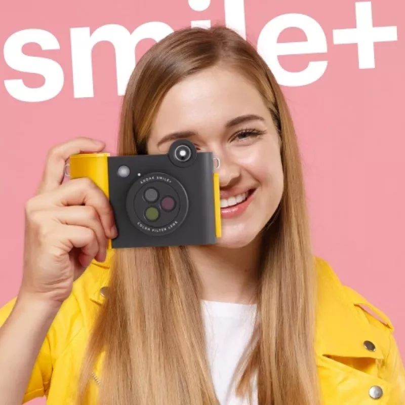 Sofortbildkamera Kodak SMILE+ 2x3 Schwarz — tragbare Sofortbildkamera mit 2×3-Abzügen