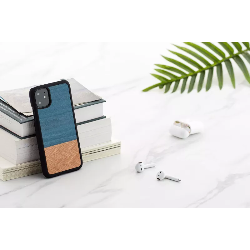 Smartphone-Hülle man and wood für iPhone 11 – Schutzcover in Denim-Schwarz