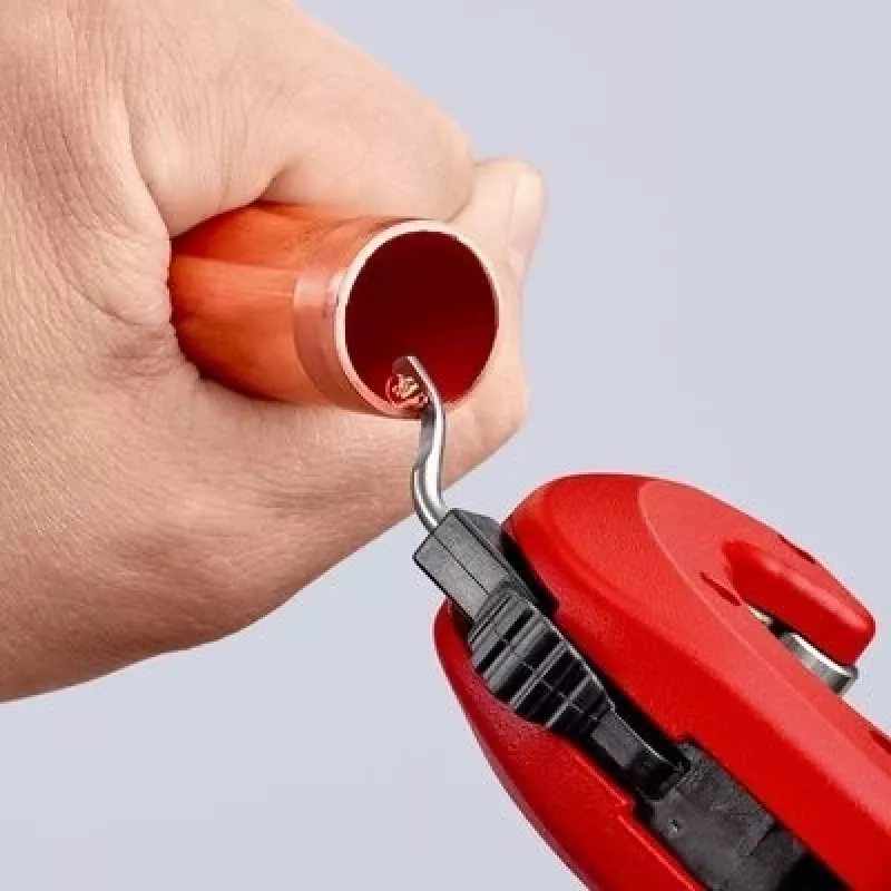 Knipex 90 31 02 SB manueller Rohrschneider Pipecutter