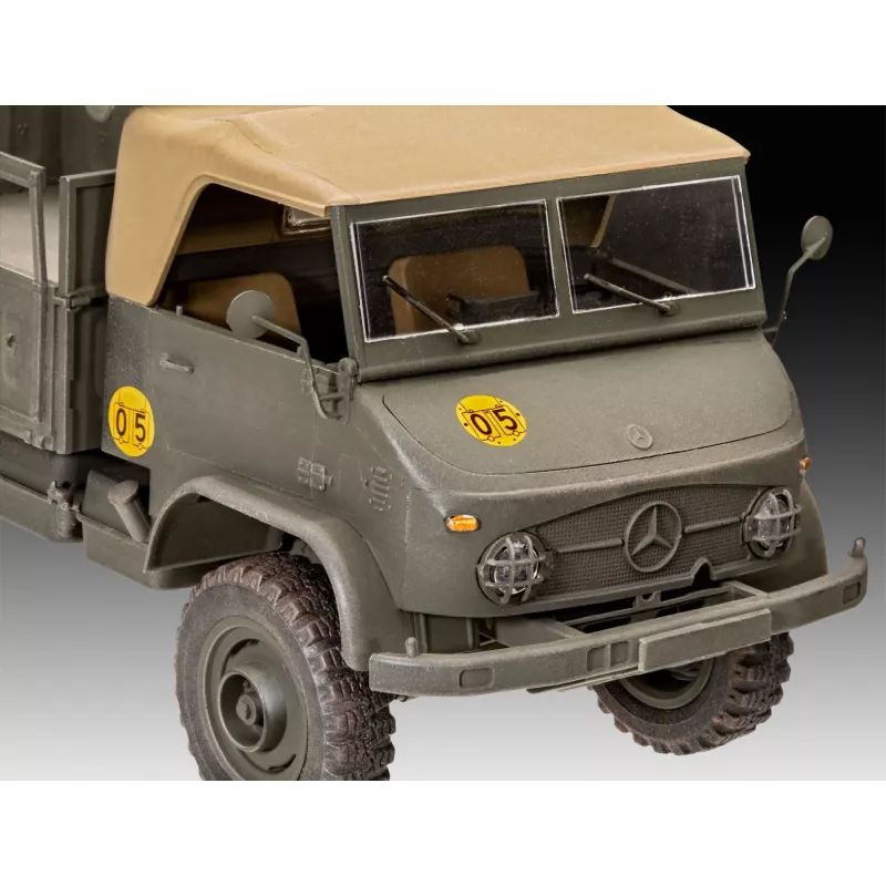 Plastikmodellfahrzeug UNIMOG 404 S 1/35