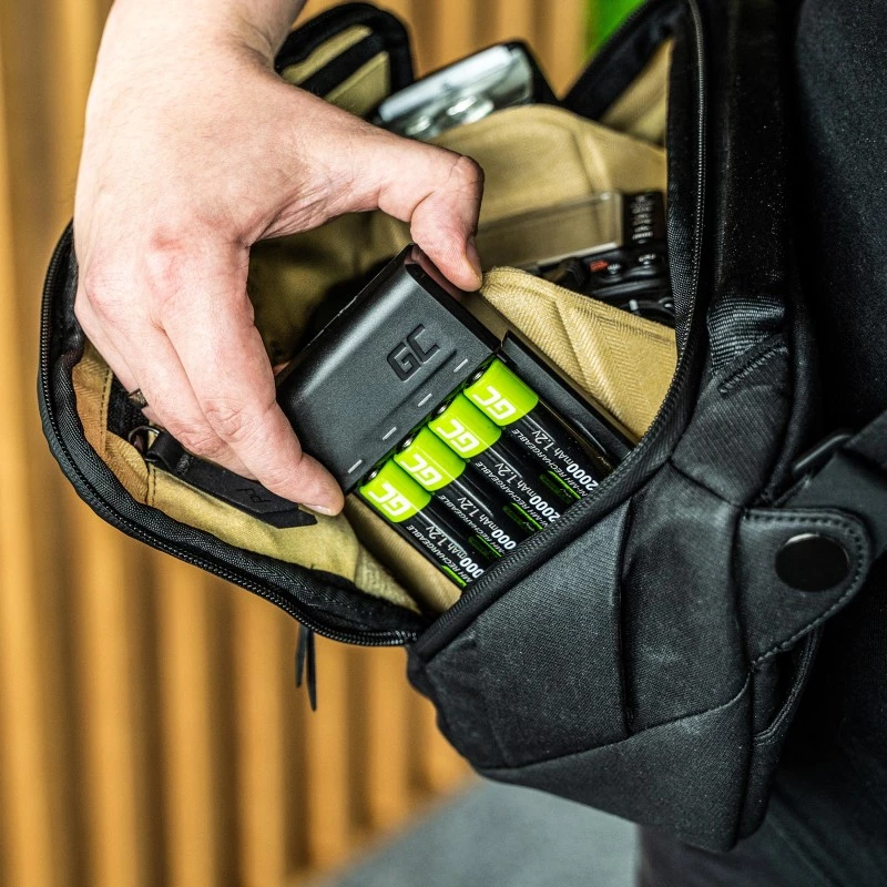 Ladegerät Grün Cell GC VitalCharger mit 4× AA 2000mAh NiMH-Akkus