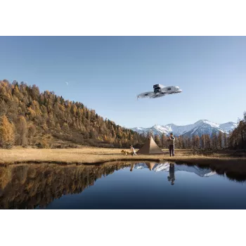 Drohne DJI Flip 4 mit 48 MP Kamera, 4K (3840x2160), 3110 mAh Akku, 16 m/s, 14.000 m Reichweite, 4 Rotoren, 0,249 kg, Schwarz/Weiß