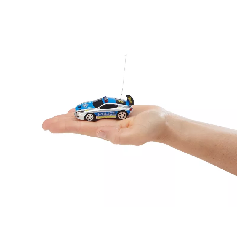 Ferngesteuertes Spielzeugauto REVELL 23559 — empfohlenes Alter 8+