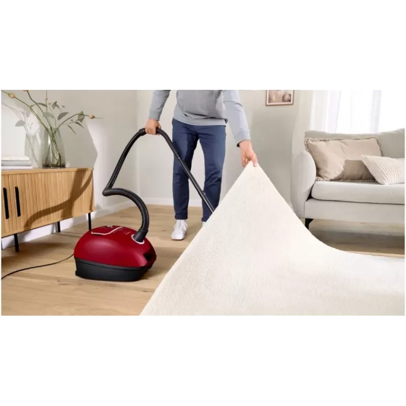 Staubsauger Bosch BGB 41RD3H — 600 W, 4 l Staubbeutel, HEPA-Filter, 11 m Aktionsradius, Teleskoprohr, rot