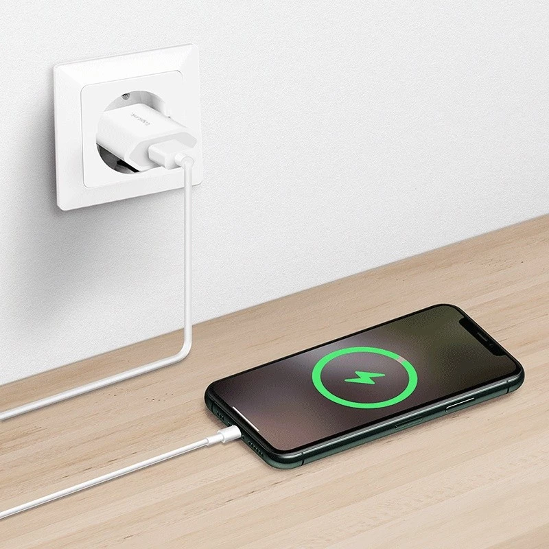 USB-A-Steckdosenadapter, 5 W, 5 V/1 A, 1x USB-A, weiß