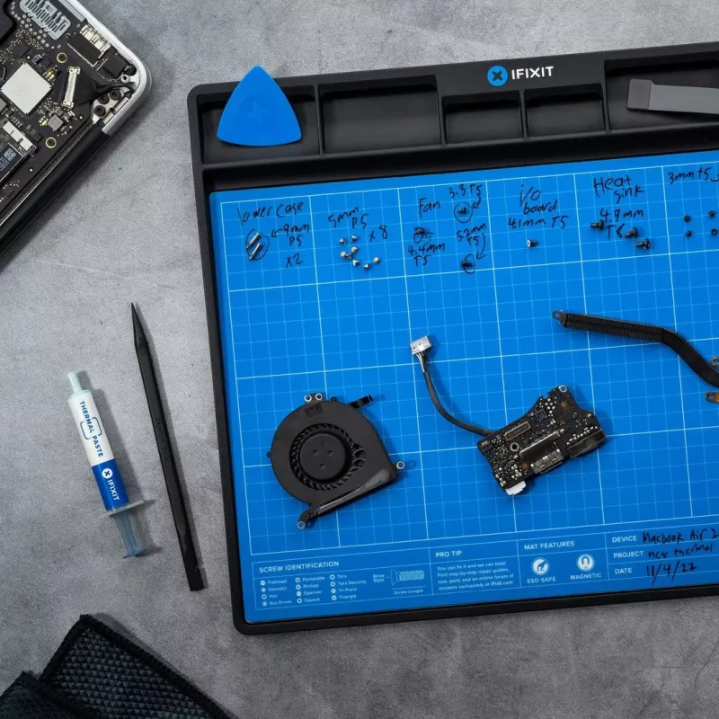 Magnetische Matte iFixit FixMat 1 300x250 mm mit Stift
