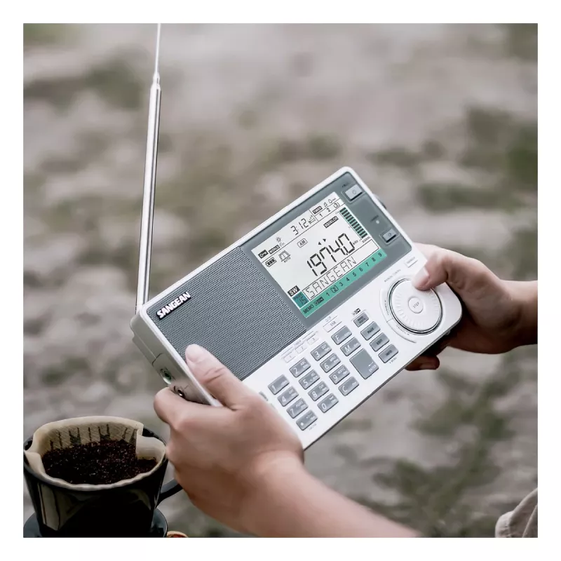 Tragbares Radio Sangean ATS-909 X2 — weiß — AM FM SW digitaler Tuner