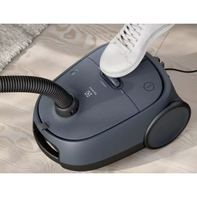 Electrolux EB61C2DBP 3,5 L Bodenstaubsauger Trocken 750 W Staubbeutel