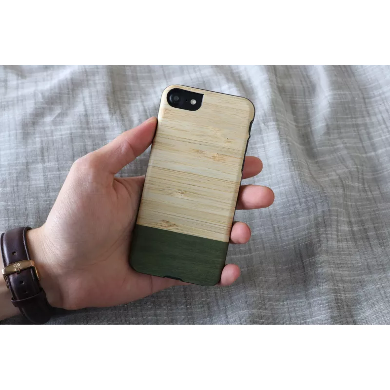 Handyhülle man and wood für iPhone 7/8 – Bambuswald Schwarz
