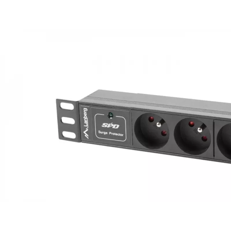 Steckdosenleiste LANBERG PDU-03E-0200-BK — 1HE, 3x Typ-E-Steckdosen, 220–250 V, 16 A, 2 m Kabel, schwarz