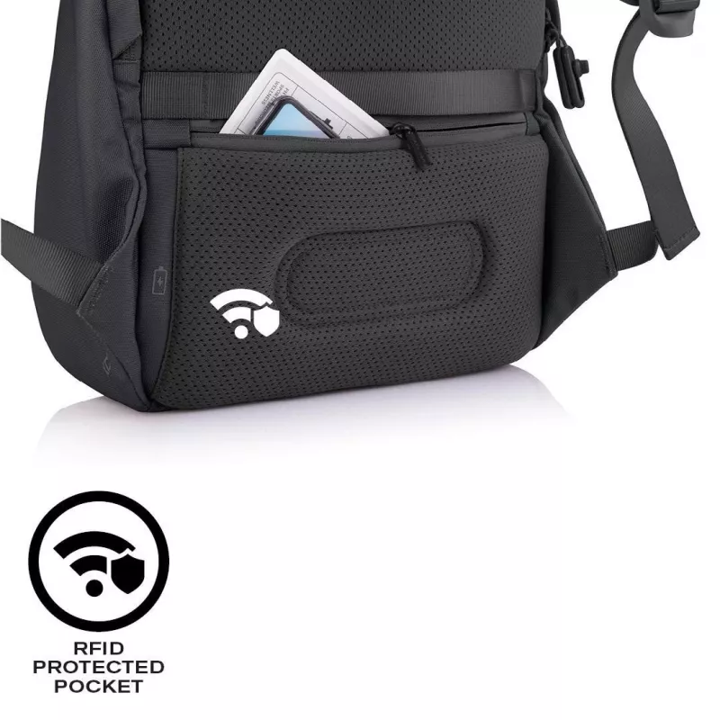 Freizeitrucksack XDDESIGN Bobby Soft mit 15,6-Zoll-Notebookfach, 16 l, PET, schwarz