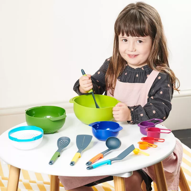 Joseph Joseph Kitchen Essentials Set, Spielküche