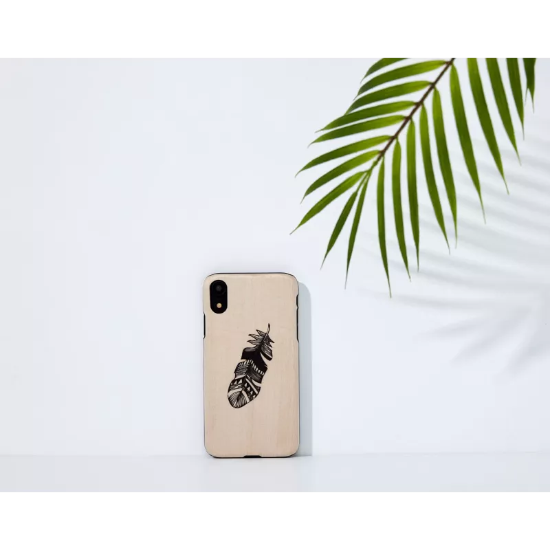 man and wood Smartphone-Hülle für iPhone XR, Indian Schwarz, schützende Hartschale