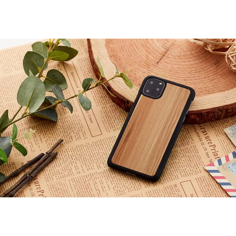 Smartphone-Hülle man and wood für iPhone 11 Pro — Ausführung Cappuccino-Schwarz
