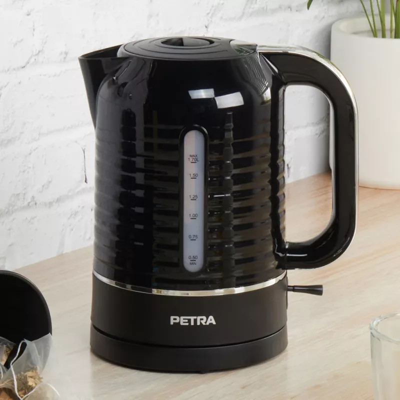 Elektrischer Wasserkocher Petra 1,7 l 3 kW Schwarz