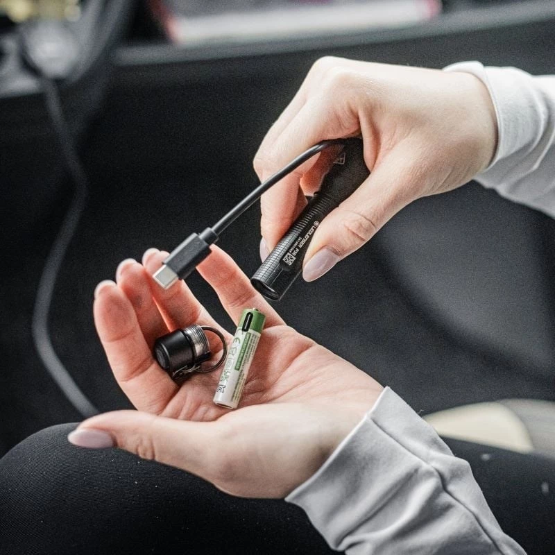 Taschenlampe Ledlenser P3R Schwarz — wiederaufladbare kompakte LED-Schlüsselanhängerleuchte