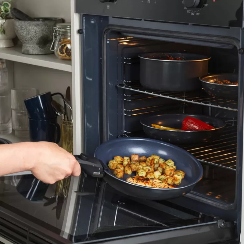 Kochtopf-Set Russell Hobbs RH03321EU7 — 8-teilig, antihaftbeschichtet, spülmaschinengeeignet