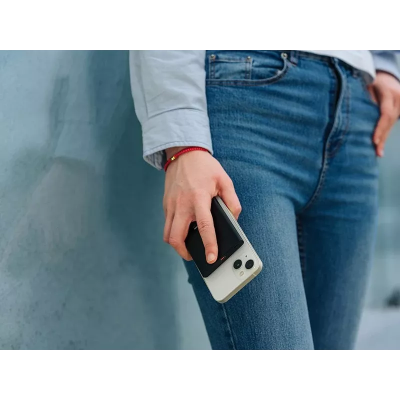 Tragbarer Ladegerät TRACER AirMag2 — 5000 mAh, MagSafe-kompatibel, USB-C PD 20W, kabelloses Laden, 115 g, 1 Anschluss