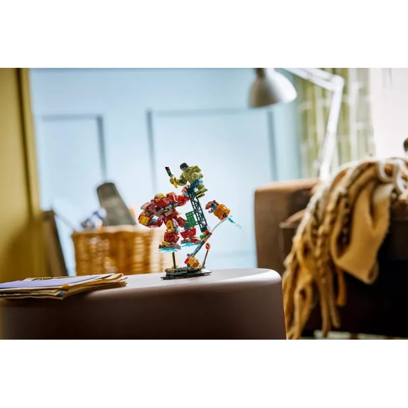 LEGO MARVEL 76343 Epischer Kampf: Hulkbuster gegen den Hulk
