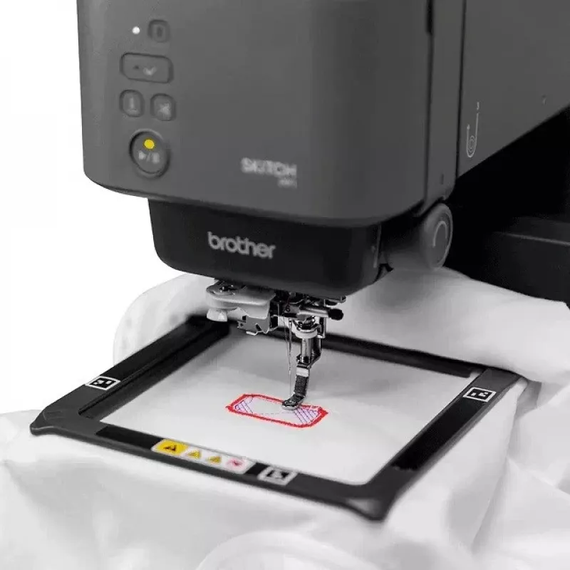 Stickmaschine Brother PP1 APR24 mit 24 integrierten Designs und USB-Konnektivität