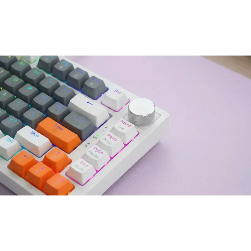 Savio ASTRAL WHITE JADE 3 COLOURS Tastatur Gaming USB QWERTY US International
