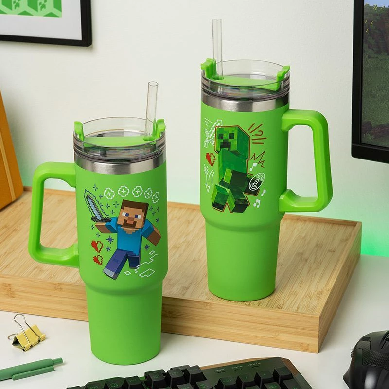 Paladone Minecraft Green 900ml Isolierbecher mit Strohhalm