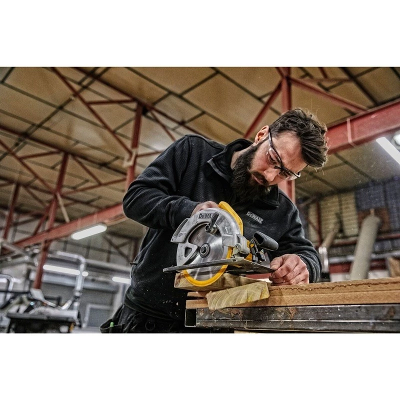 DeWALT DWE560 Handkreissäge 18,4 cm 5500 U/min 1350 W