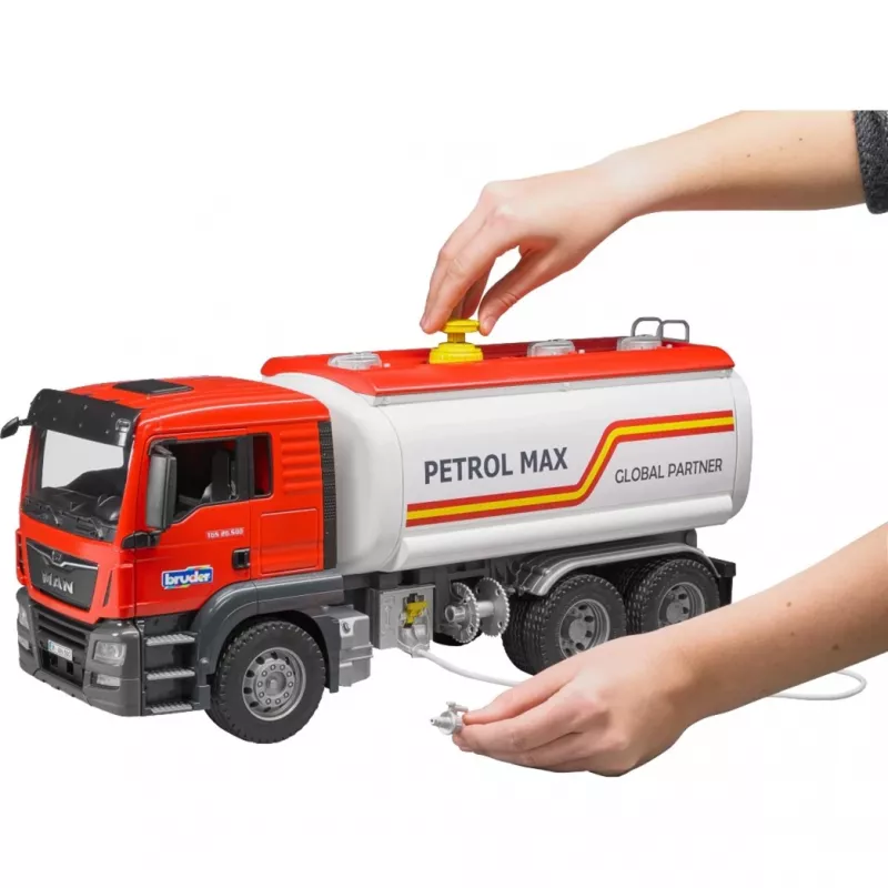 Bruder MAN TGS Tankwagen