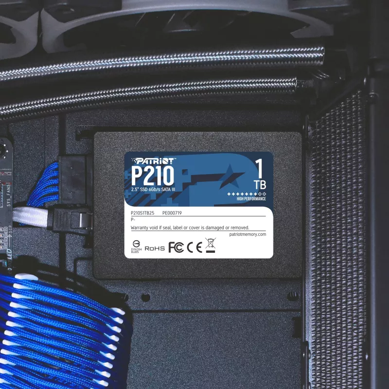 2,5 Zoll SATA III SSD PATRIOT P210 1 TB – 500 MB/s Lesen, 400 MB/s Schreiben, 7 mm Höhe