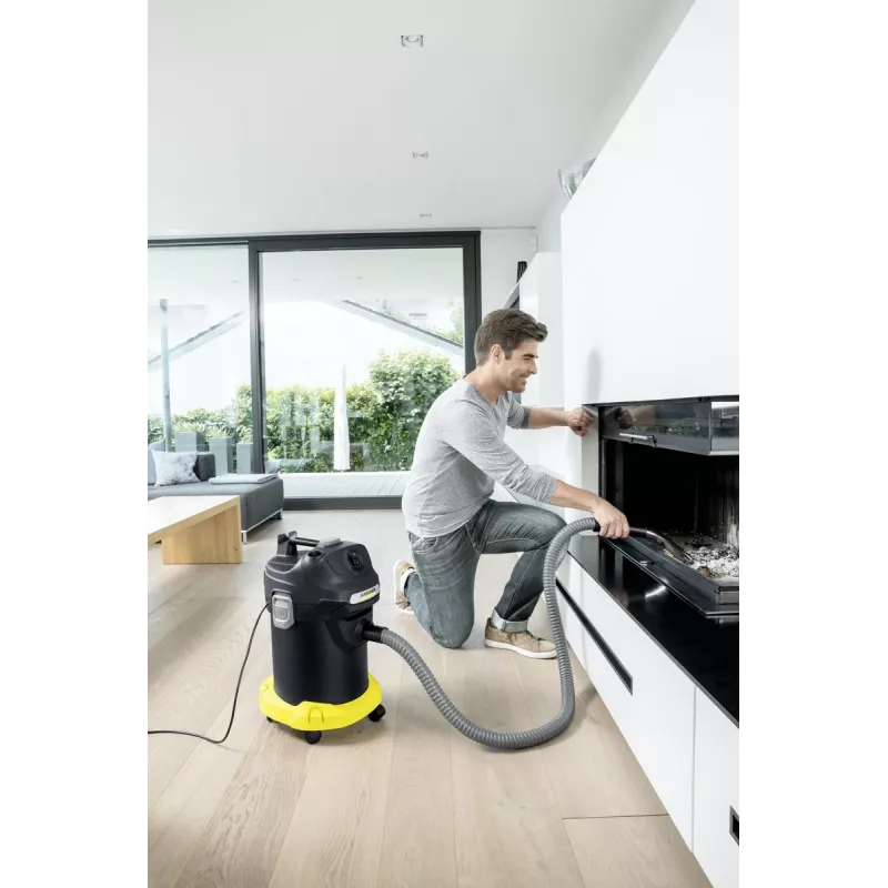 Trockensauger Karcher AD 4 Premium — 17 l, 600 W, beutellos, Metallschlauch, Chromrohr