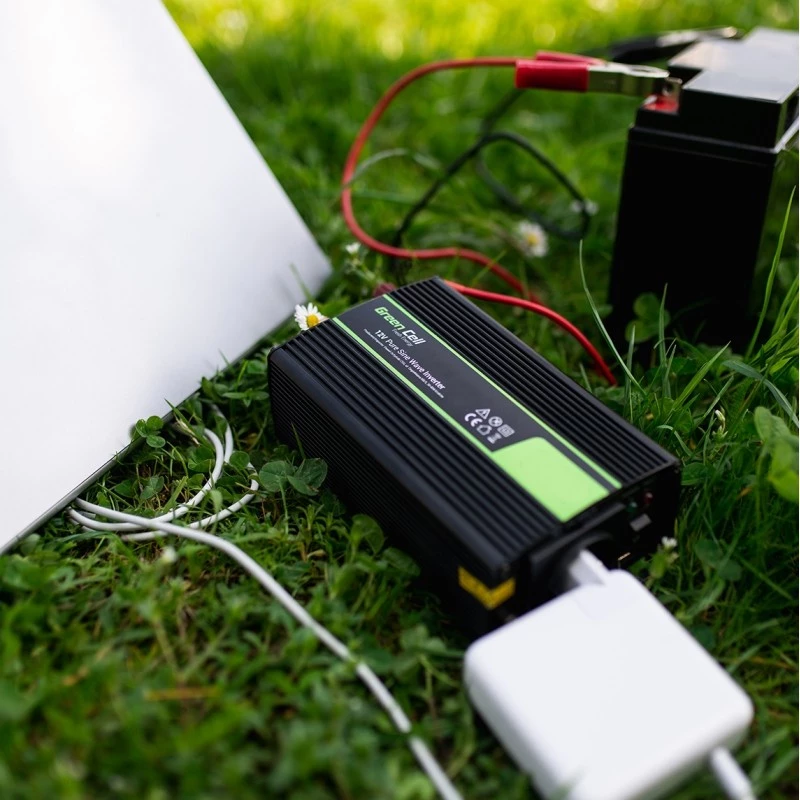 Wechselrichter Grün Cell INV12 3000 W 12 V auf 230 V, 50 Hz, 1 USB, aktive Kühlung, Schwarz