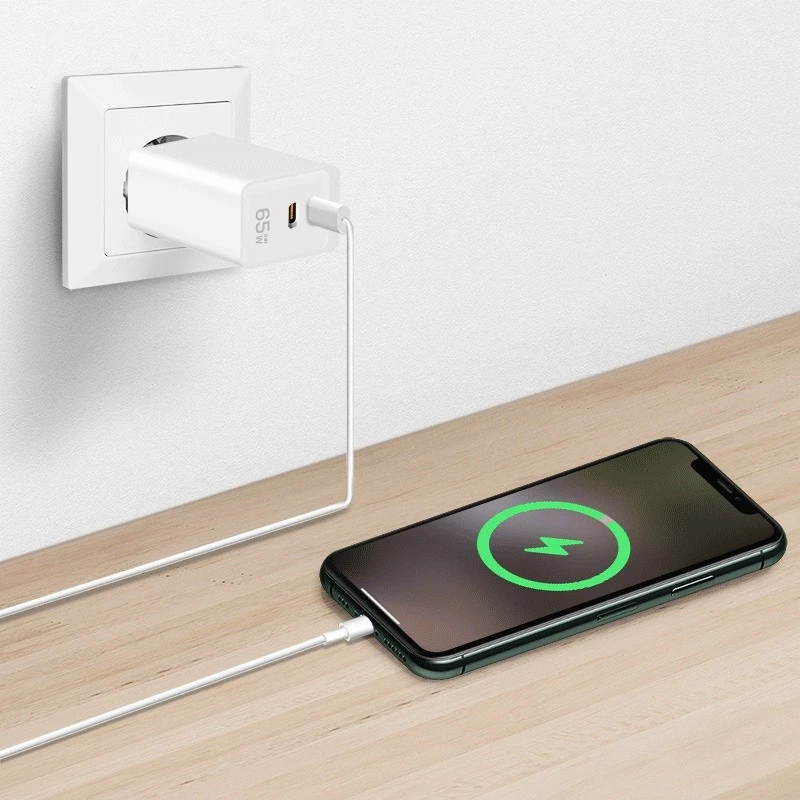 Dualer USB-Steckdosenadapter 65W, 2xUSB-C, weiß