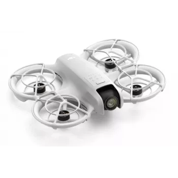 DJI Neo Fly More Combo (DJI-RC-N3) leichte 135g Drohne mit 4K Ultra HD Kamera, bis zu 18 Minuten Flugzeit mit 1 Ladung, 3x Akkus, Fernsteuerung