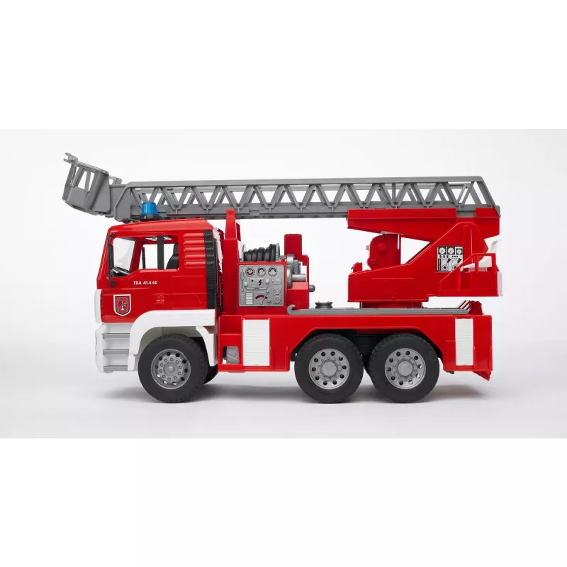 BRUDER MAN Feuerwehrfahrzeug mit schwenkbarer Leiter