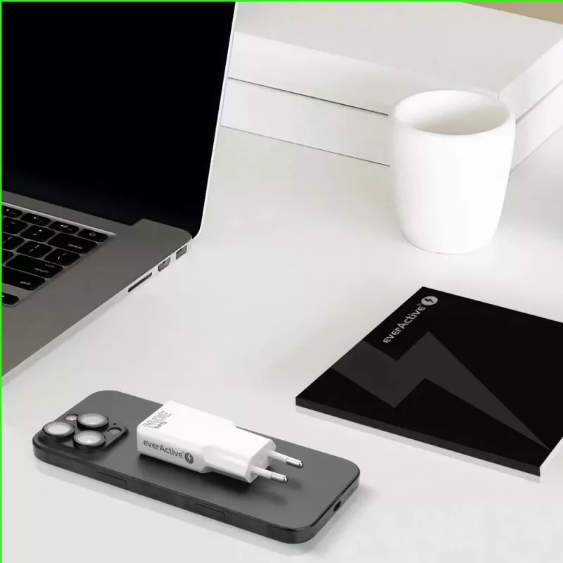 Netzteil everActive SC-385Q Super schlank QC 4 Fast Charging — USB-Schnellladegerät, kompaktes Design