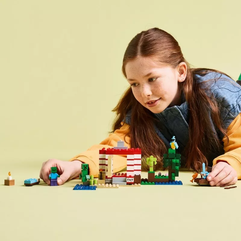 LEGO Minecraft Set 21275 TNT Dschungelhaus Bauspielzeug, 287 Teile, 2 Minifiguren, ab 8 Jahren