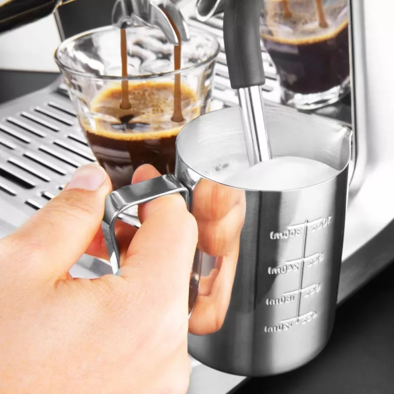Espressomaschine GASTROBACK Design Advanced Urban Duo — vollautomatisch, 2,8 l Wassertank, integriertes Mahlwerk, 250 g Bohnenbehälter, 3000 W, schwarz