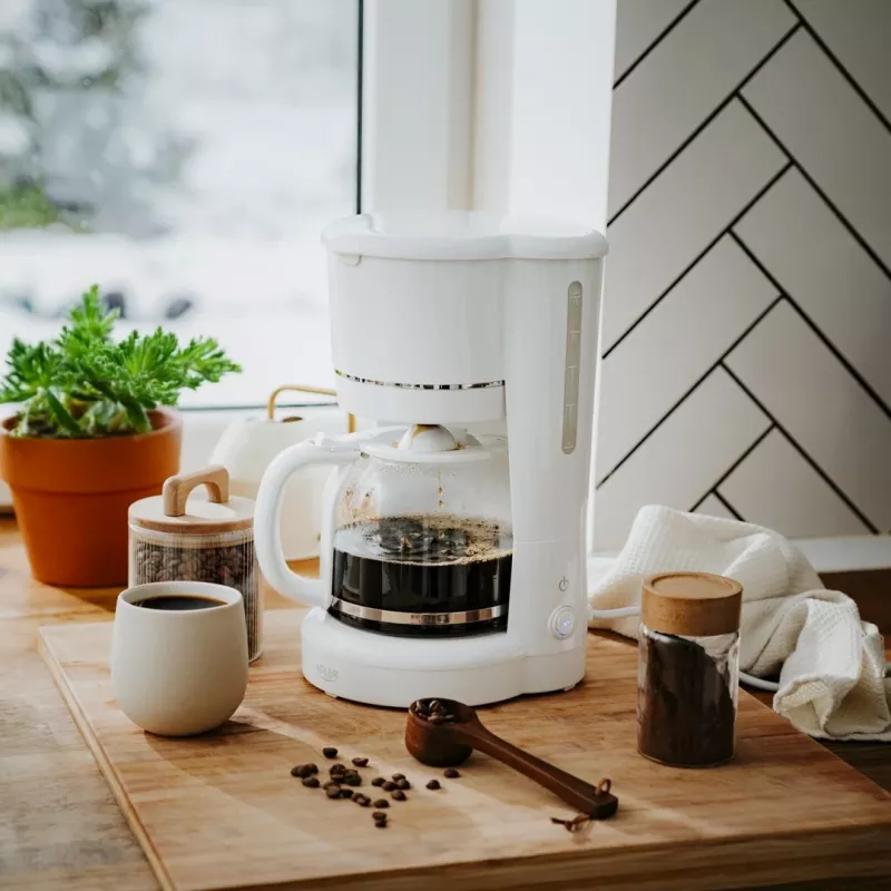 Adler AD 4383w Filterkaffeemaschine für gemahlenen Kaffee 1,5 L weiß