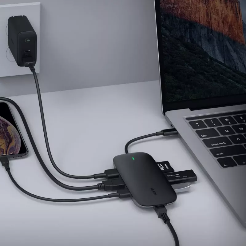 Laptop-Dock AUKEY CB-C71 — 3x USB‑C (USB 3.2 Gen1), HDMI, RJ‑45, MicroSD, USB PD 100 W, 0,15 m Kabel, schwarz